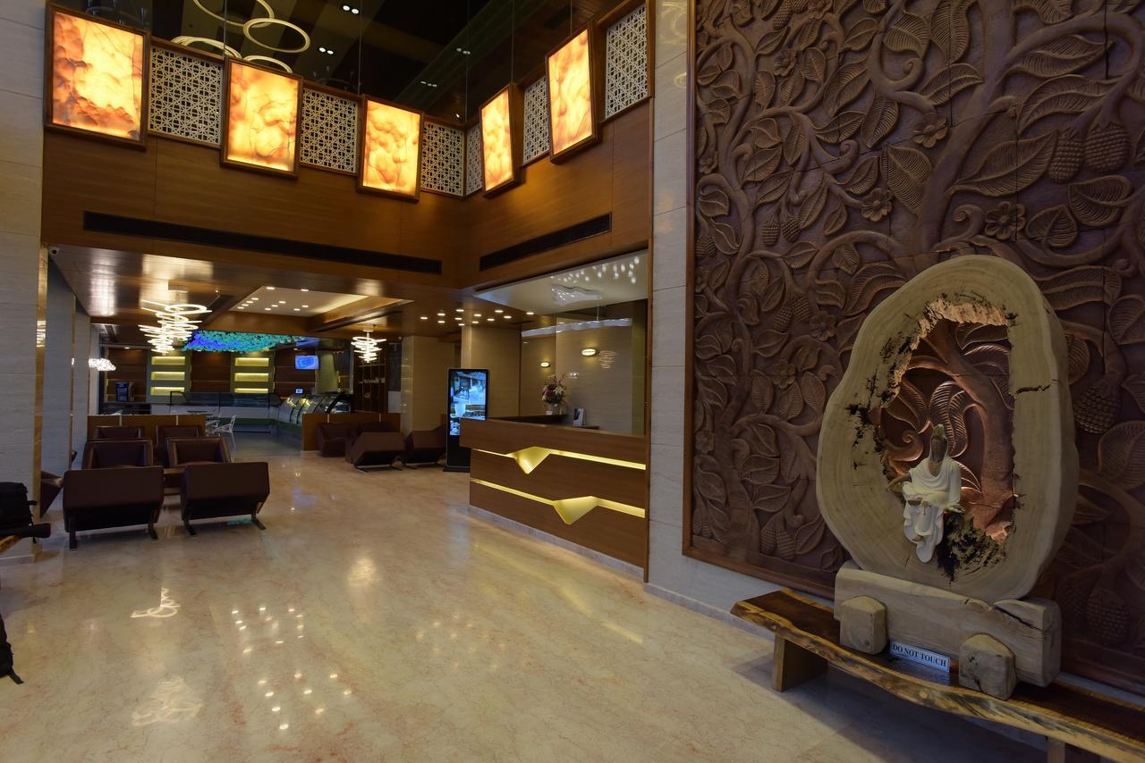Hotel H - Sandhill Hotels Private Limited Anand Ngoại thất bức ảnh