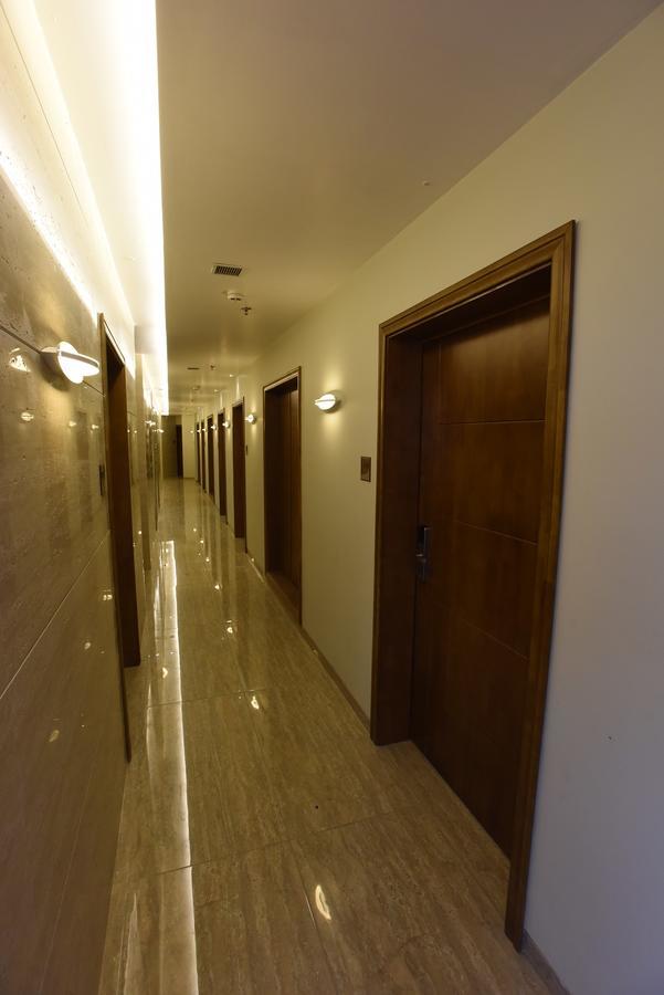 Hotel H - Sandhill Hotels Private Limited Anand Ngoại thất bức ảnh